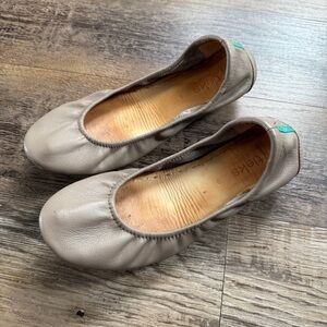 Tieks Tan Flats Versatile Comfort ballet flats 9